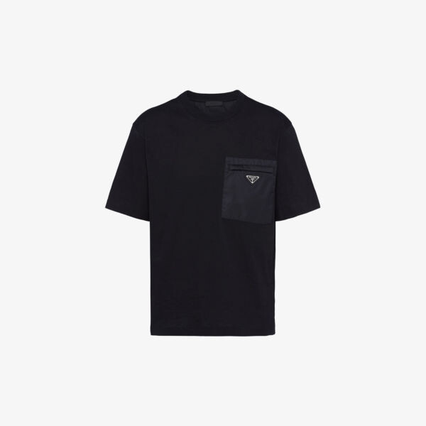 Футболка Re-Nylon с фирменной бляшкой из хлопка и переработанного нейлона Prada, черный
Футболка Re-Nylon с фирменной бляшкой из хлопка и переработанного нейлона Prada, черный