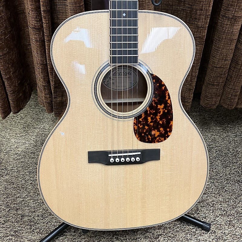Акустическая гитара Larrivee OM-44 Gloss Mahogany Acoustic Guitar USA All Solid Woods
Акустическая гитара Larrivee OM-44 Gloss Mahogany Acoustic Guitar USA All Solid Woods
