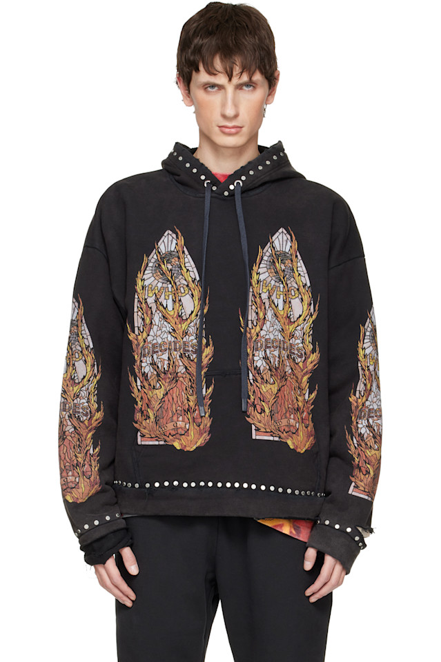 Who Decides War Черная толстовка с металлическим каркасом
Who Decides War Черная толстовка с металлическим каркасом