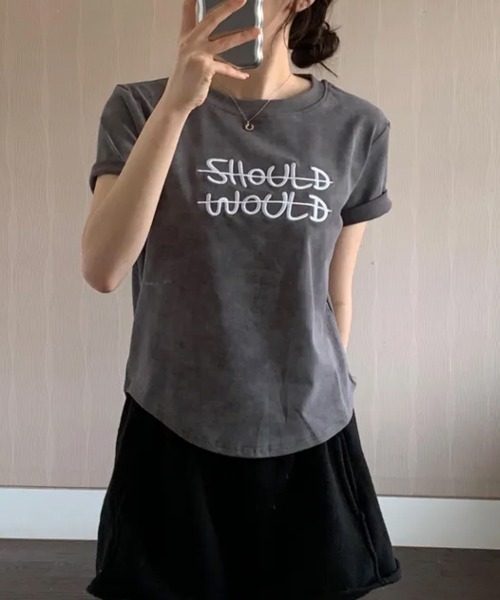 Футболка винтажная с короткими рукавами и вышивкой NANAHACHI, угольно-серый
Футболка винтажная с короткими рукавами и вышивкой NANAHACHI, угольно-серый