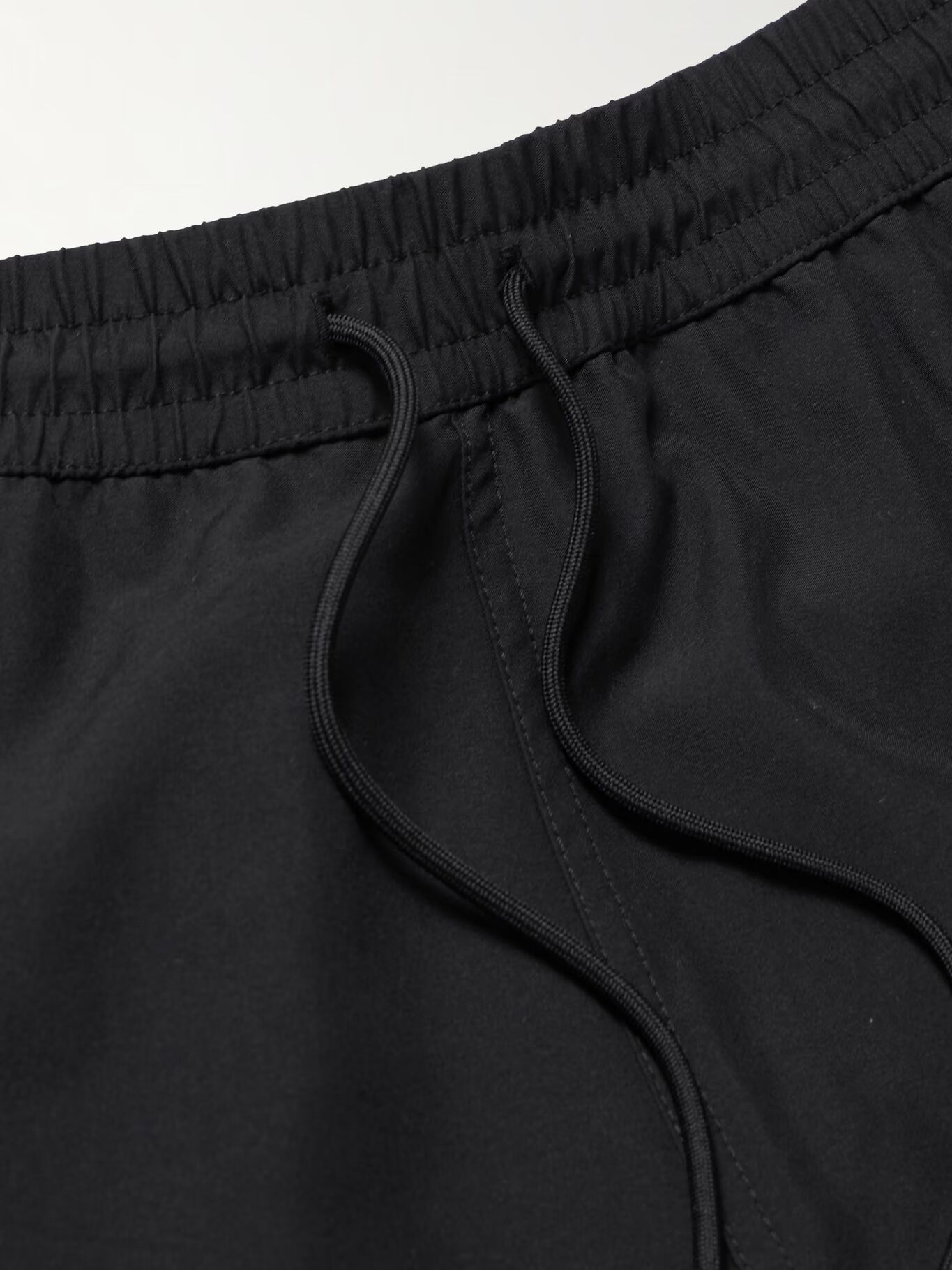 Плавки-шорты Chase Straight-Leg средней длины с вышитым логотипом CARHARTT WIP, черный
Плавки-шорты Chase Straight-Leg средней длины с вышитым логотипом CARHARTT WIP, черный