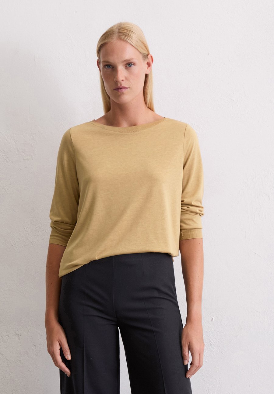 Джемпер Marc O'Polo LUXURY LONGSLEEVE, Pure Sand/Beige
Джемпер Marc O'Polo LUXURY LONGSLEEVE, Pure Sand/Beige