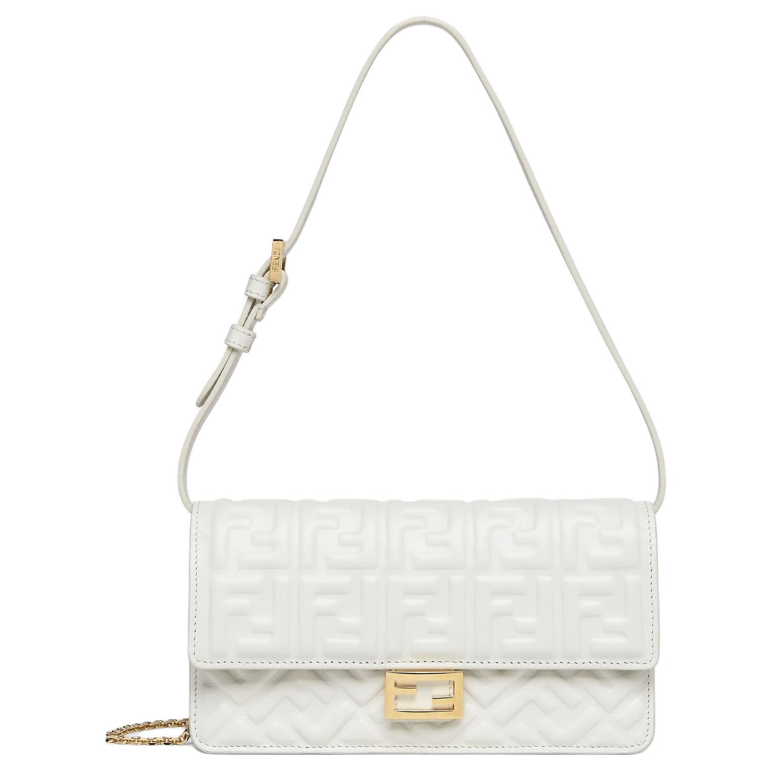 Сумка-багет из ягненка, женская белая наплечная сумка через плечо FENDI
Сумка-багет из ягненка, женская белая наплечная сумка через плечо FENDI