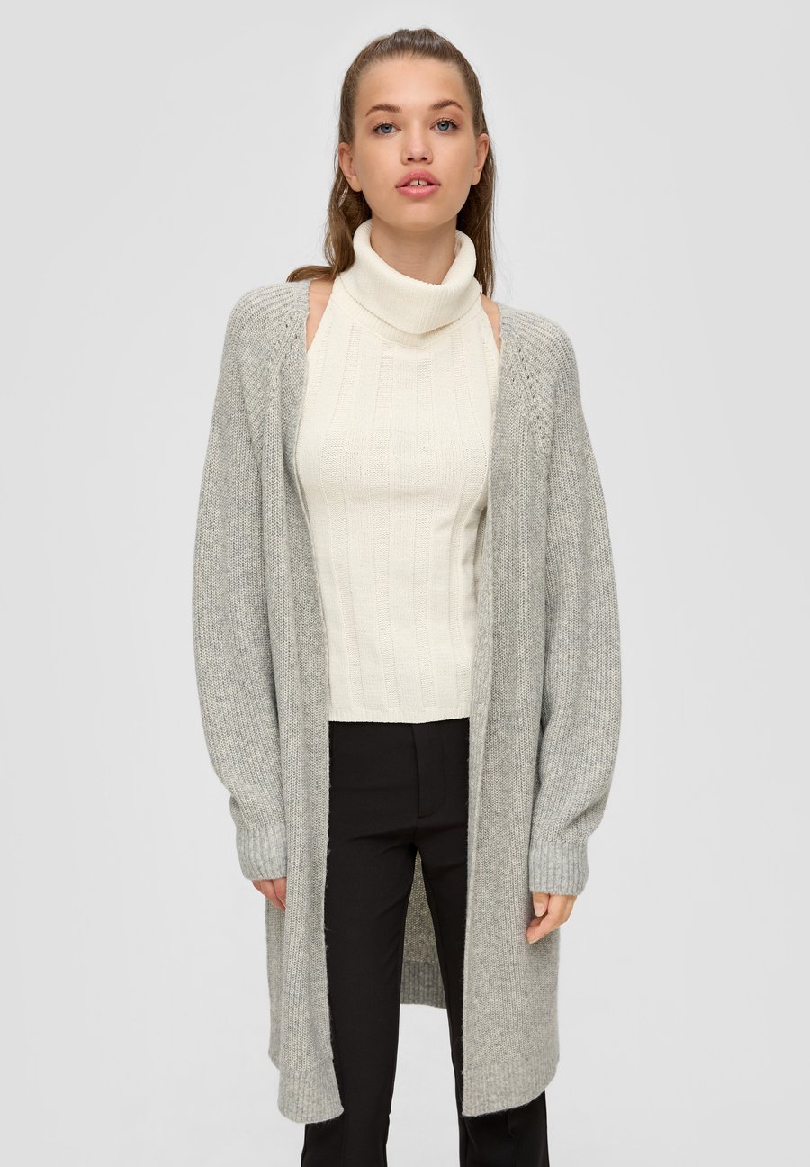 Кардиган QS LONG, Mottled Light Grey
Кардиган QS LONG, Mottled Light Grey