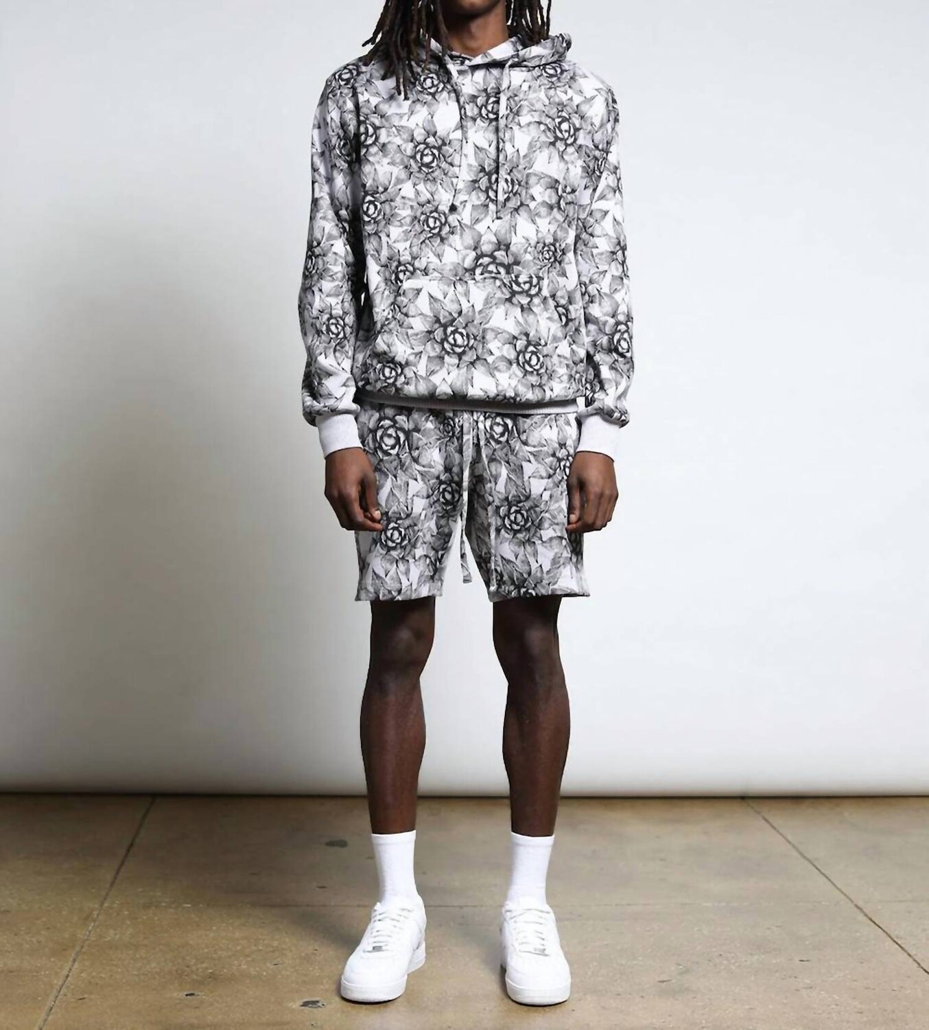 Лавандовые трикотажные шорты Agave Hyper Reality TWENTY MONTREAL, лаванда
Лавандовые трикотажные шорты Agave Hyper Reality TWENTY MONTREAL, лаванда