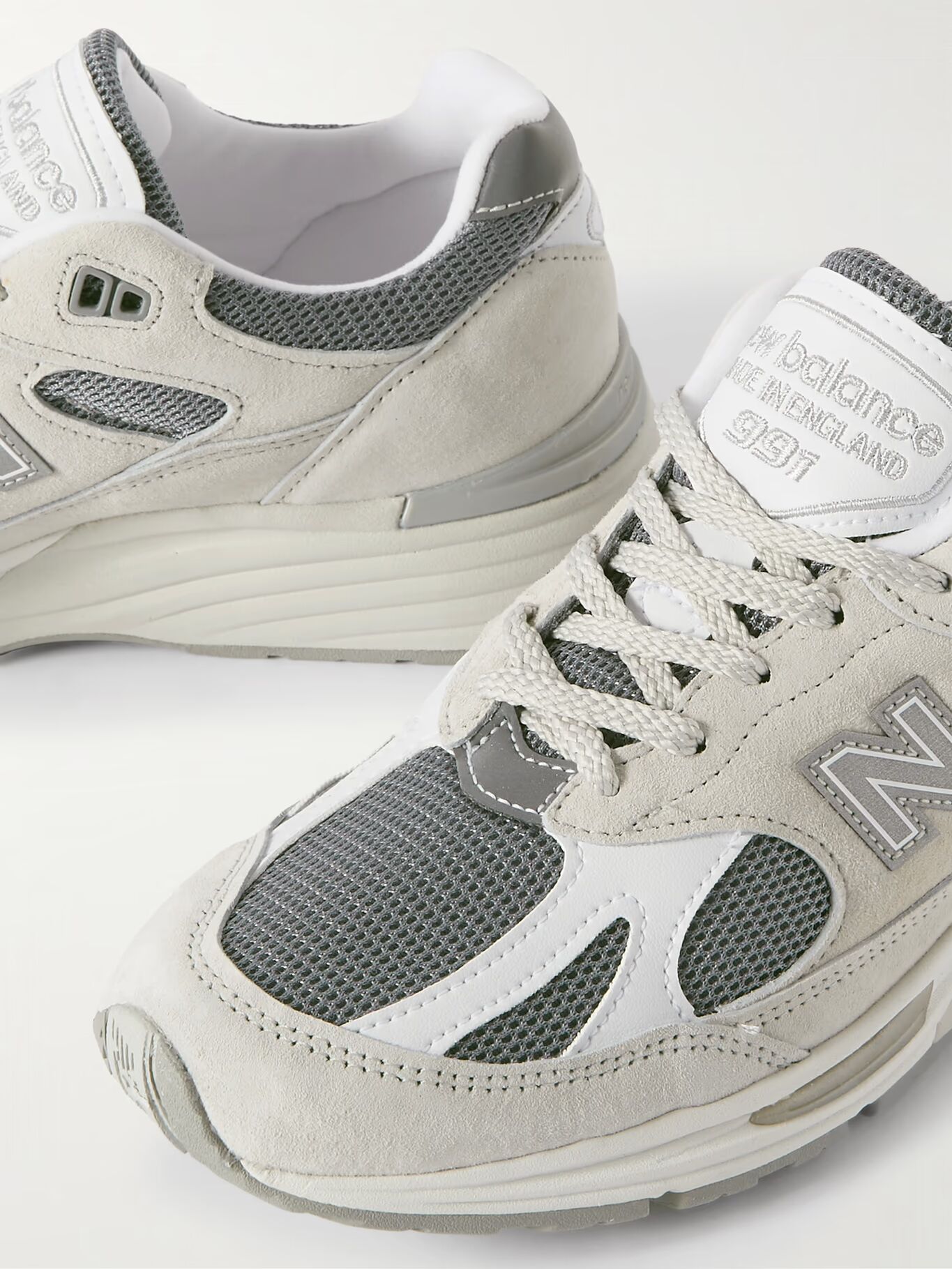 Кроссовки из замши с вышитым логотипом и отделкой из искусственной кожи NEW BALANCE, серый
Кроссовки из замши с вышитым логотипом и отделкой из искусственной кожи NEW BALANCE, серый