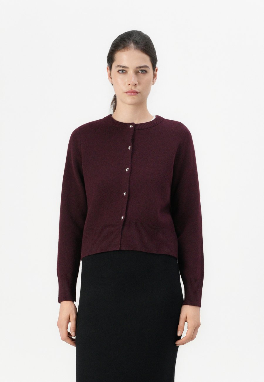 Кардиган Vero Moda VMKACY LS O-NECK, Winetasting/Bordeaux
Кардиган Vero Moda VMKACY LS O-NECK, Winetasting/Bordeaux