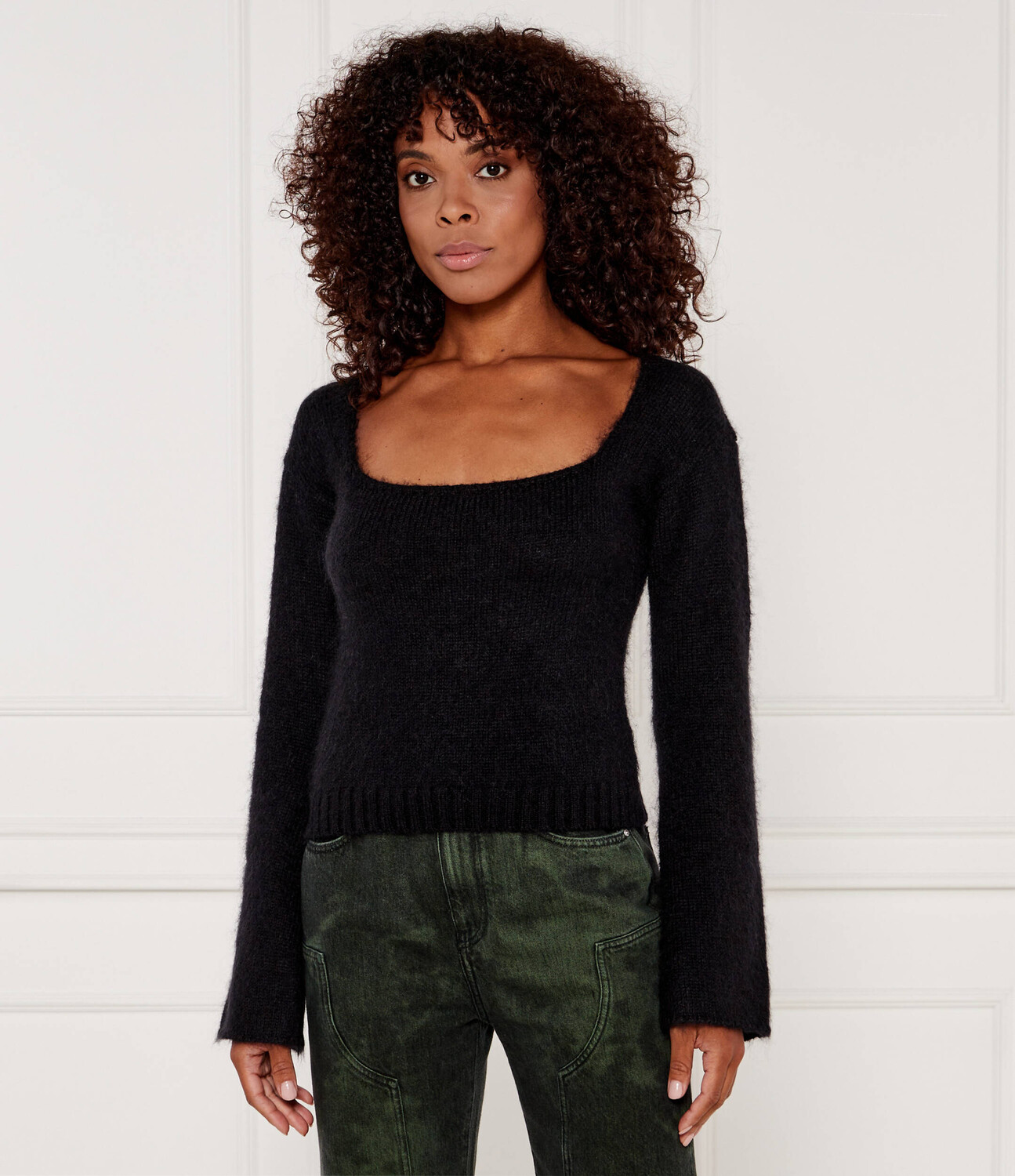 Свитер из шерсти Pinko RAGAMUFFIN Regular Fit, черный
Свитер из шерсти Pinko RAGAMUFFIN Regular Fit, черный