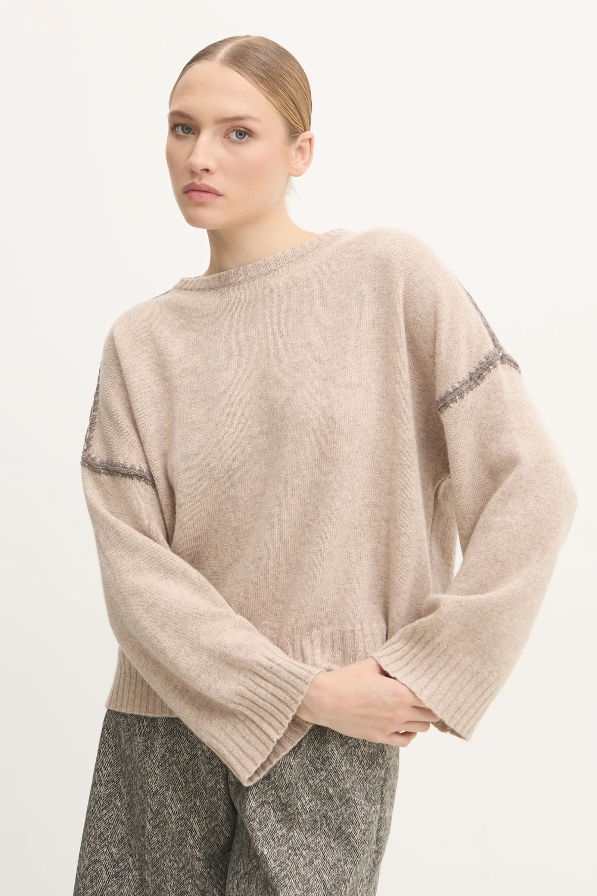 Шерстяной свитер Answear Lab, бежевый
Шерстяной свитер Answear Lab, бежевый