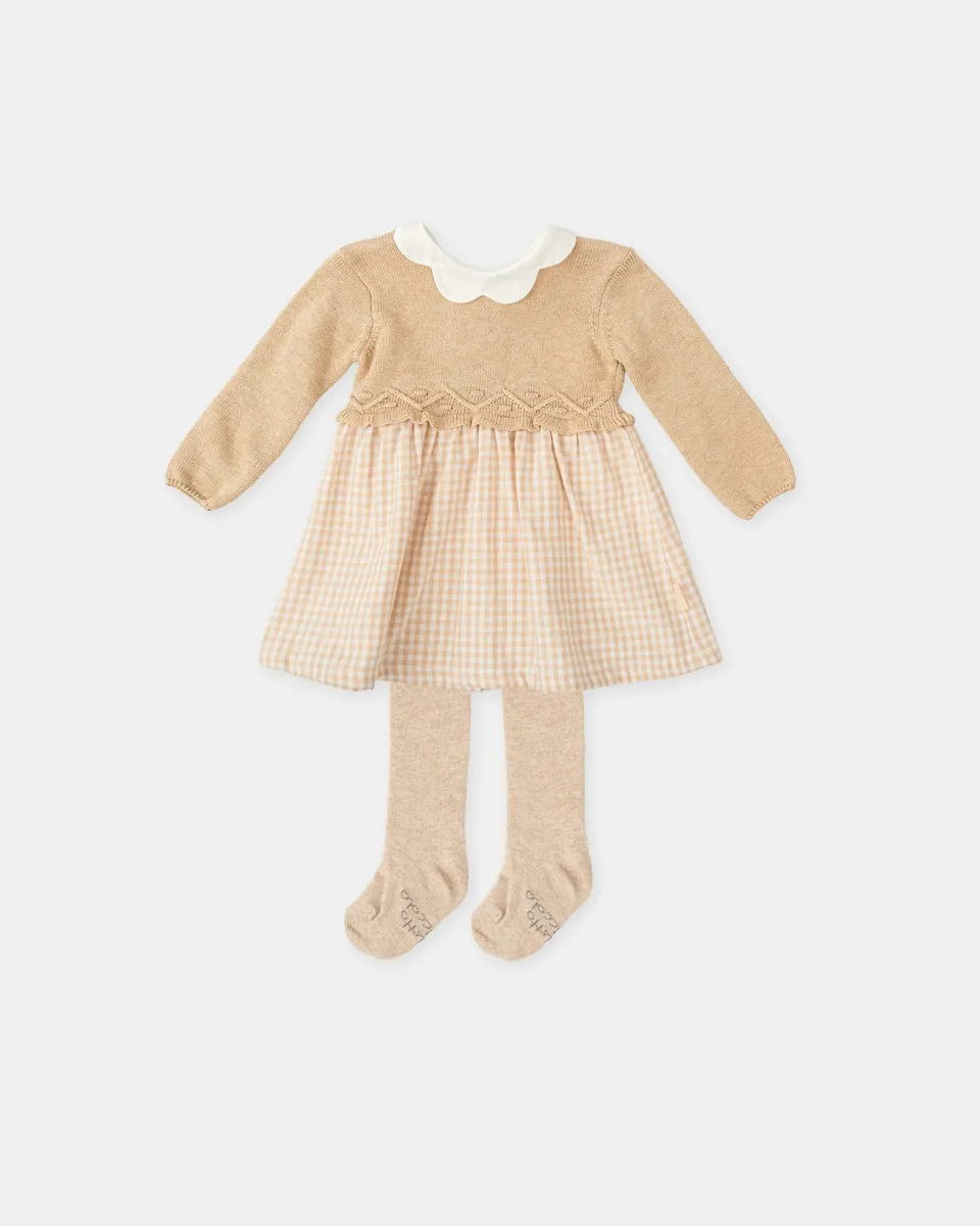 Комплект для маленькой девочки платье из трикотажа и ткани в клетку песочного цвета с колготками Tutto Piccolo
Комплект для маленькой девочки платье из трикотажа и ткани в клетку песочного цвета с колготками Tutto Piccolo