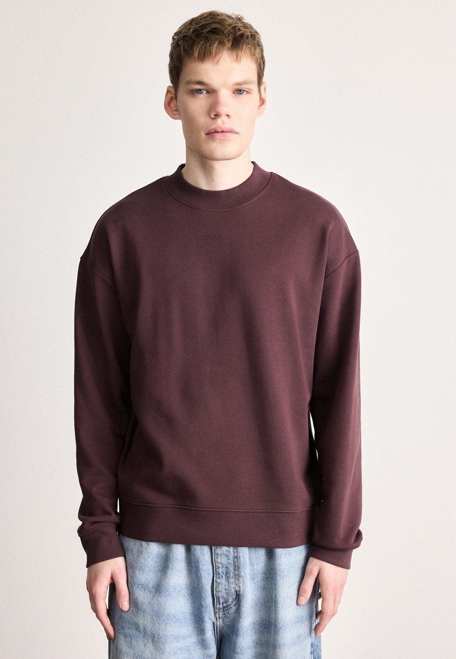 Толстовка HUGO DAPOCREW, Open Brown/Brown, Коричневый, Толстовка HUGO DAPOCREW, Open Brown/Brown
Толстовка HUGO DAPOCREW, Open Brown/Brown, Коричневый, Толстовка HUGO DAPOCREW, Open Brown/Brown