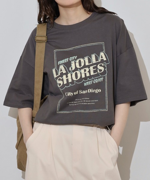 Футболка с квадратным принтом, закругленным низом Myke
Футболка с квадратным принтом, закругленным низом Myke