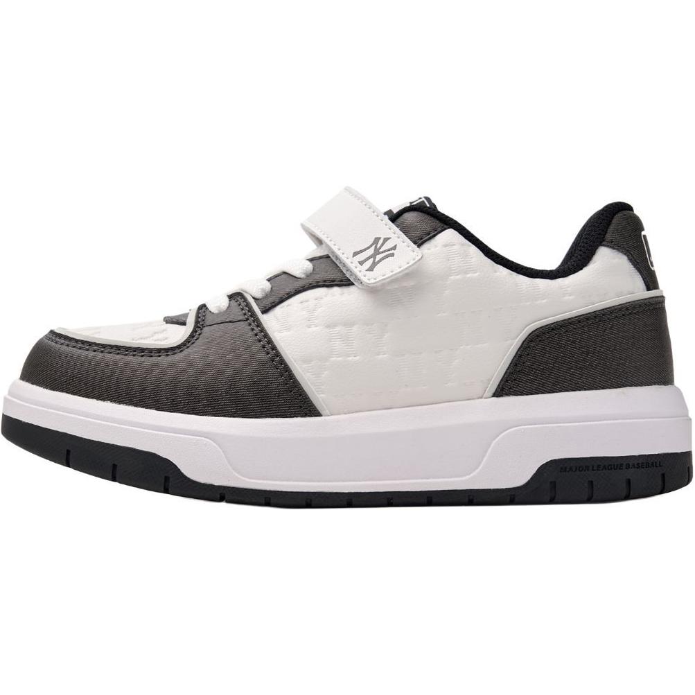Детские кроссовки для скейтбординга New York Yankees Chunky Liner с дышащим низким верхом MLB, белый/черный
Детские кроссовки для скейтбординга New York Yankees Chunky Liner с дышащим низким верхом MLB, белый/черный