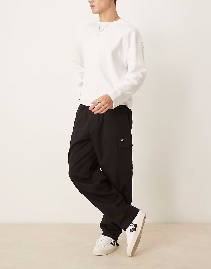 Calvin Klein Jeans Regular прямые брюки-карго черного цвета
Calvin Klein Jeans Regular прямые брюки-карго черного цвета