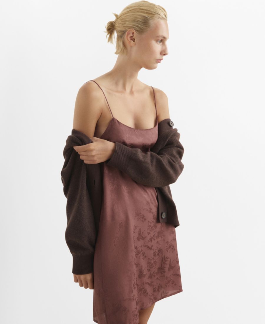 Женская ночная рубашка из жаккардового атласа MANGO, Brown
Женская ночная рубашка из жаккардового атласа MANGO, Brown