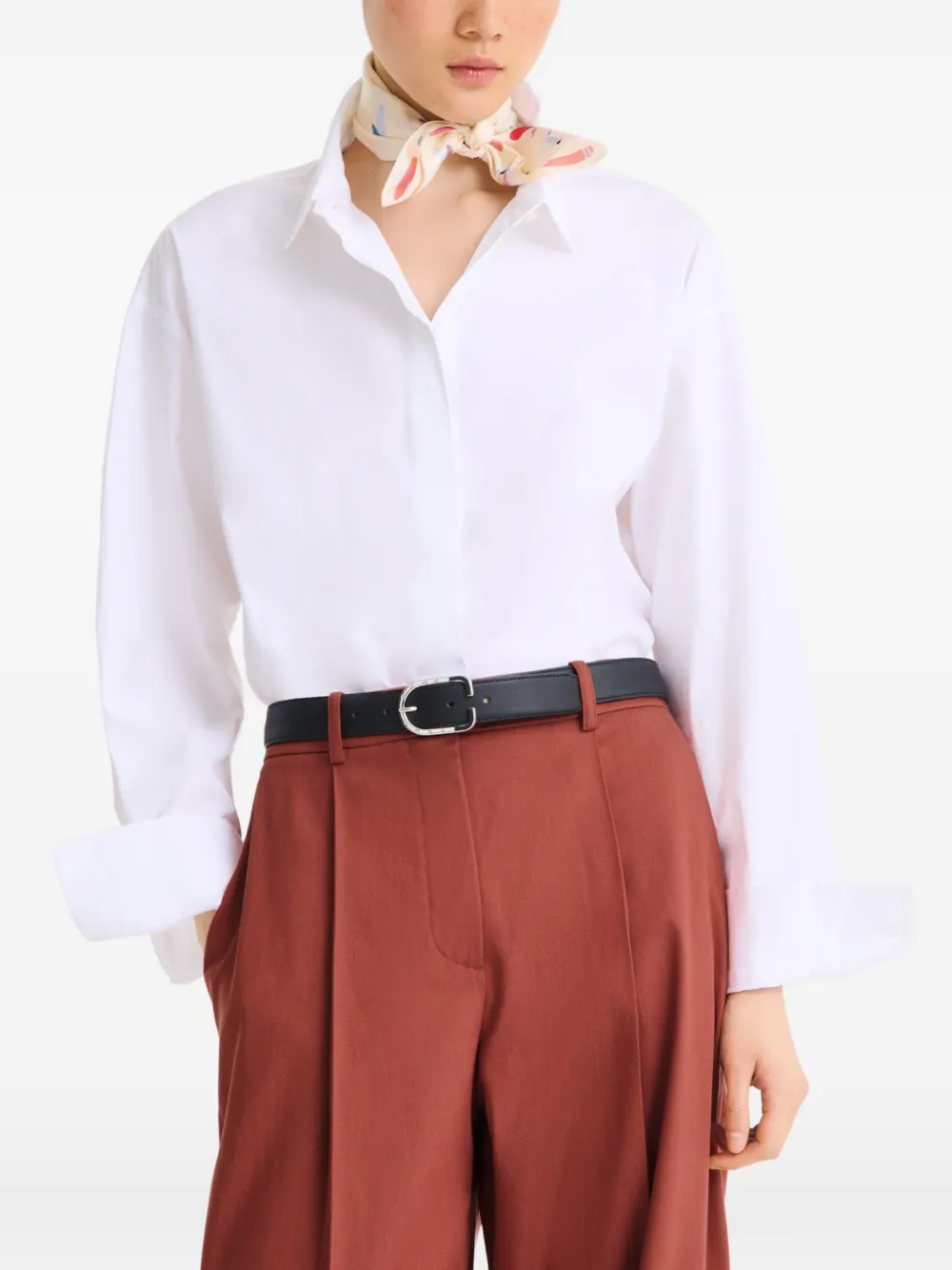 Шелковый платок En Attendant la Vague Longchamp, бежевый
Шелковый платок En Attendant la Vague Longchamp, бежевый