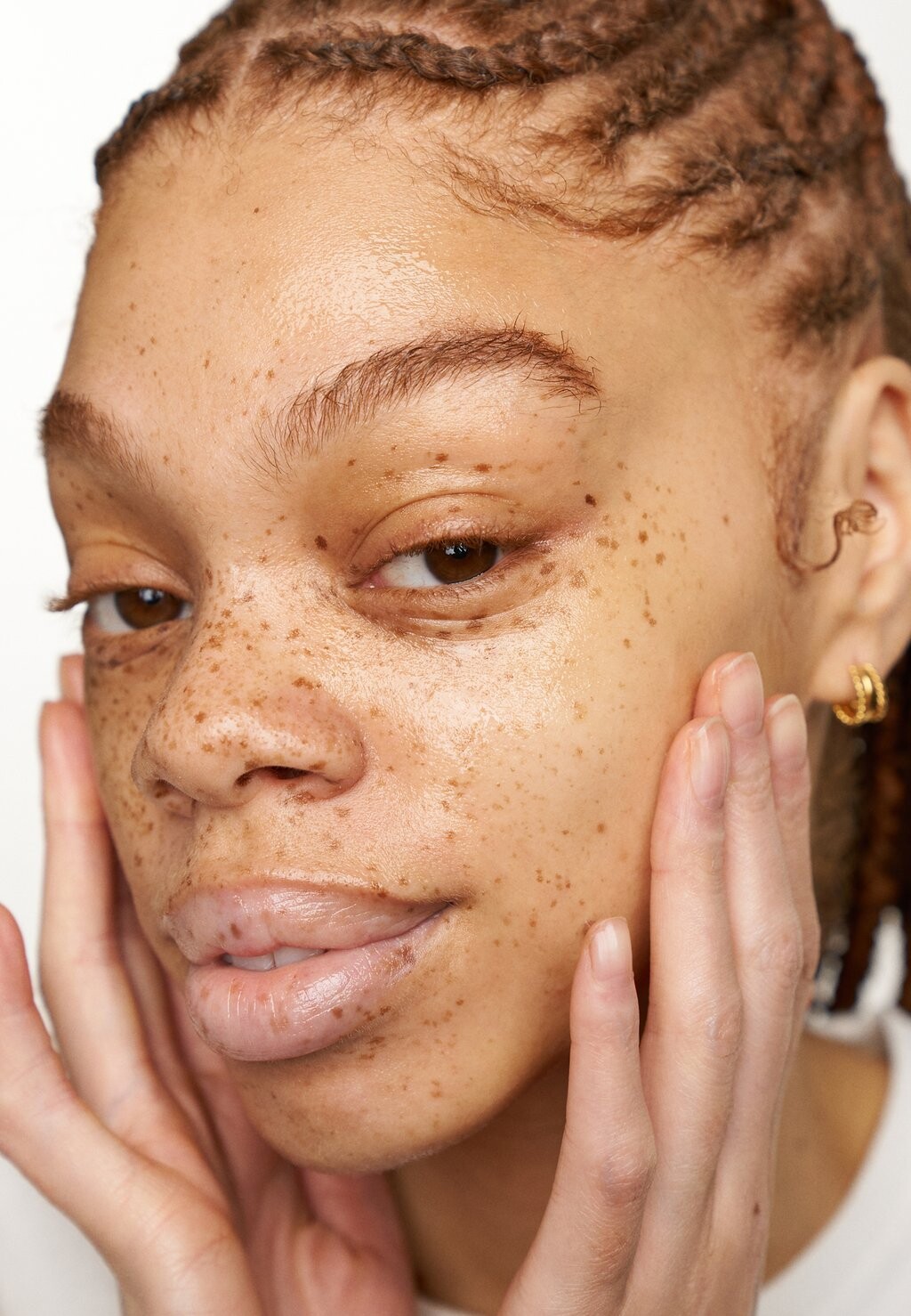 Сыворотка GLOW SERUM: PROPOLIS+NIACINAMIDE Beauty of Joseon
Сыворотка GLOW SERUM: PROPOLIS+NIACINAMIDE Beauty of Joseon