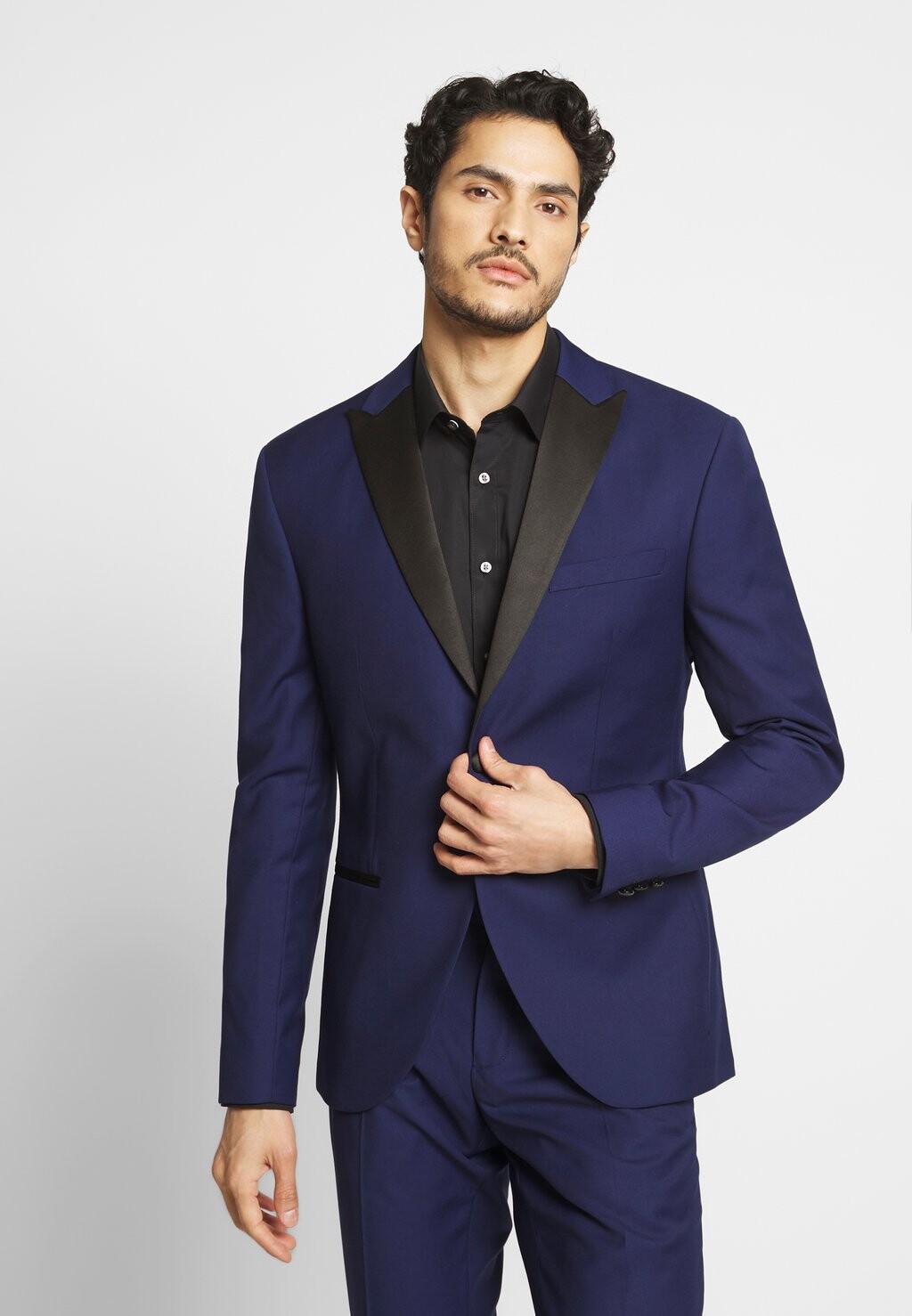 Костюм TUX Isaac Dewhirst, цвет blue
Костюм TUX Isaac Dewhirst, цвет blue