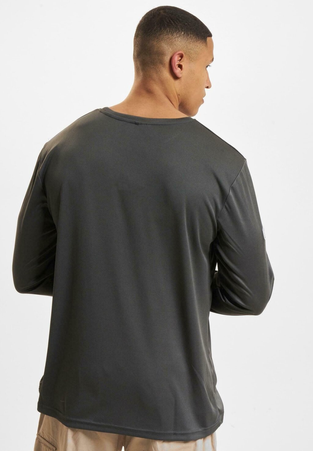 Топ с длинными рукавами DEFSHOP X EUROPEAN LEAGUE OF FOOTBALL COLOGNE CENTURIONS 2 LONGSLEEVES DEF, черный
Топ с длинными рукавами DEFSHOP X EUROPEAN LEAGUE OF FOOTBALL COLOGNE CENTURIONS 2 LONGSLEEVES DEF, черный