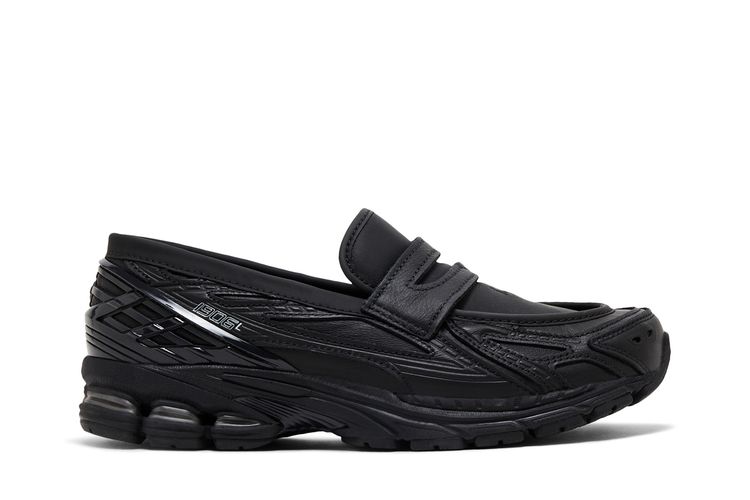 Кроссовки New Balance 1906L Black (черные)
Кроссовки New Balance 1906L Black (черные)