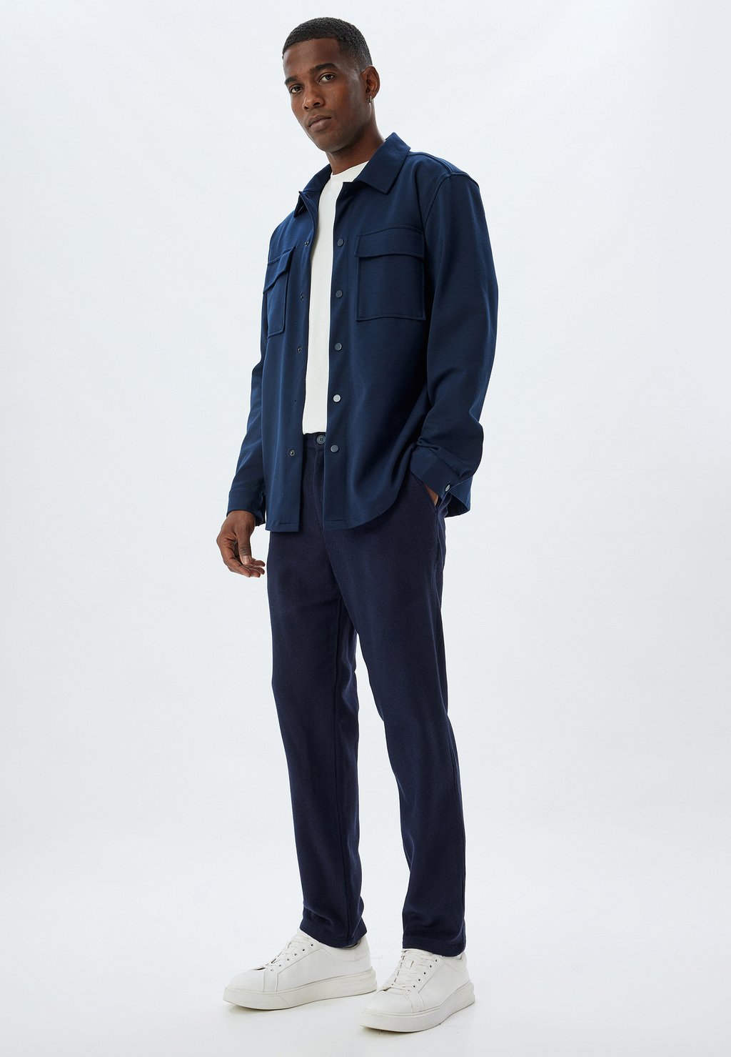 Чиносы Koton, темно-синий
Чиносы Koton, темно-синий