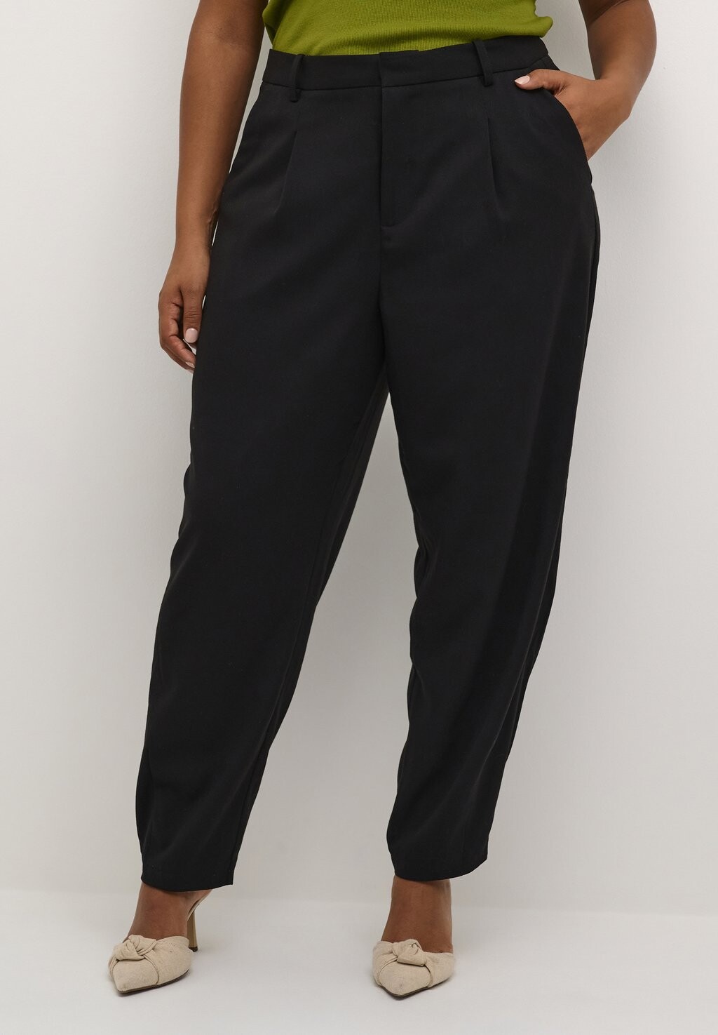 Брюки Kaffe Curve, цвет black deep
Брюки Kaffe Curve, цвет black deep