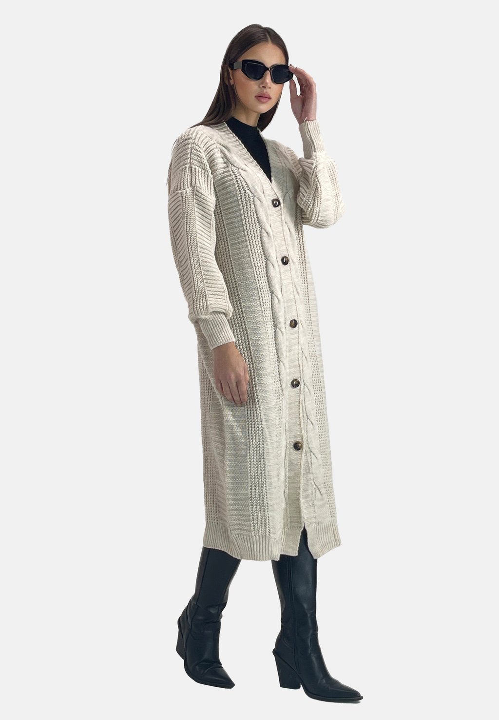 Кардиган Elara, бежевый
Кардиган Elara, бежевый