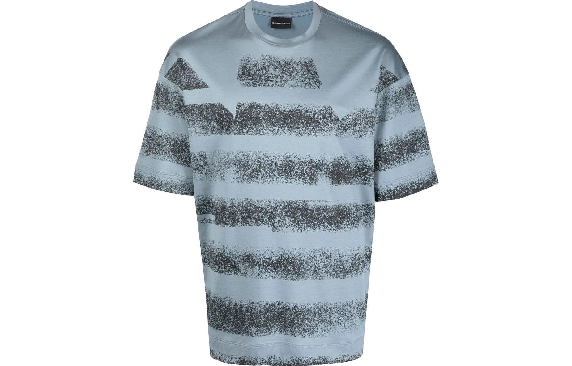 EMPORIO ARMANI Футболка мужская синяя
EMPORIO ARMANI Футболка мужская синяя