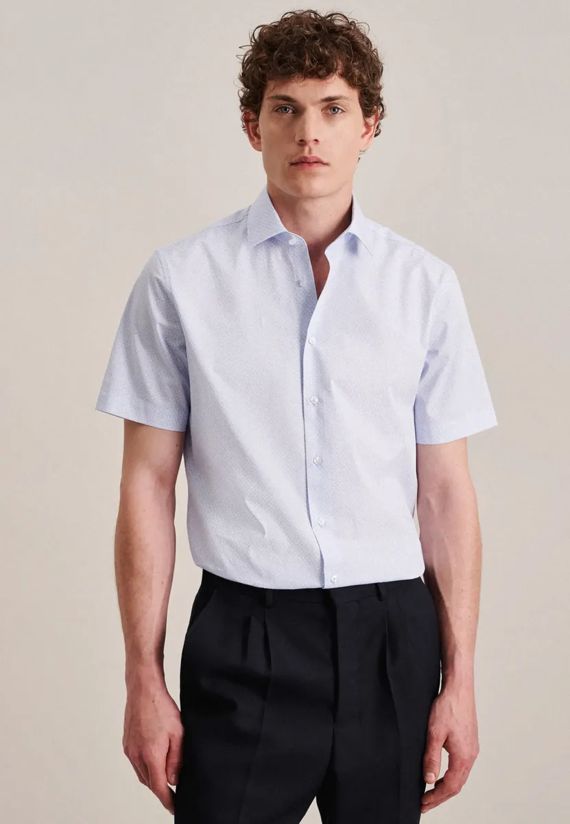 Деловая рубашка seidensticker "Shaped" с короткими рукавами и принтом Kent на воротнике, голубой
Деловая рубашка seidensticker "Shaped" с короткими рукавами и принтом Kent на воротнике, голубой