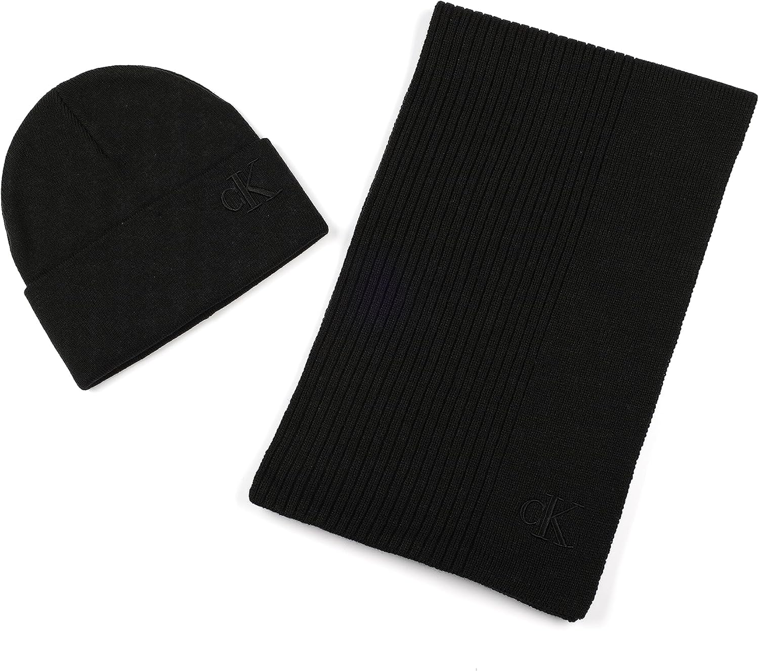 Мужской комплект шапки и шарфа Calvin Klein, Black Beauty
Мужской комплект шапки и шарфа Calvin Klein, Black Beauty
