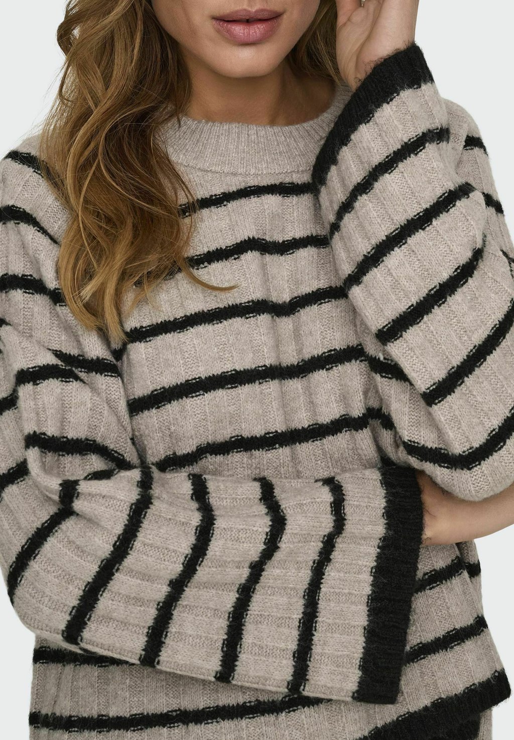 Джемпер MILEY JDY, бежевый
Джемпер MILEY JDY, бежевый