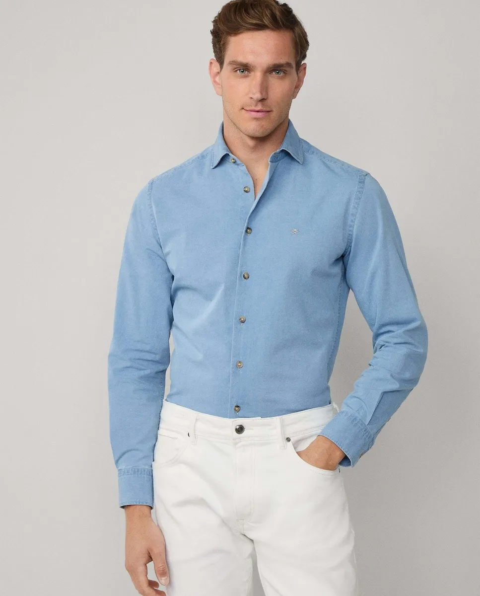 Джинсовая рубашка светлого оттенка, приталенного кроя Hackett, синий
Джинсовая рубашка светлого оттенка, приталенного кроя Hackett, синий