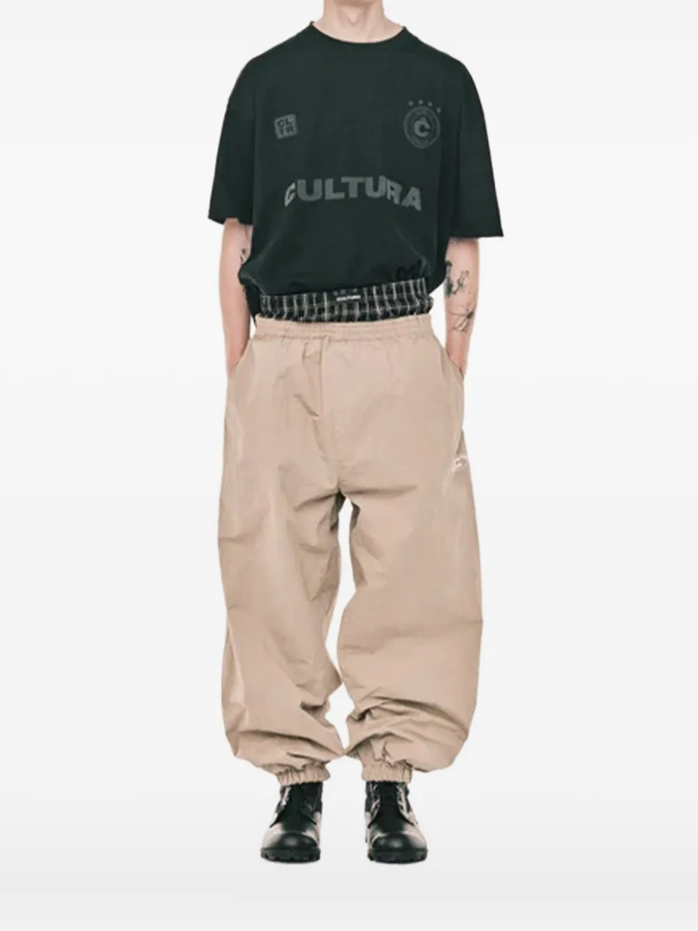 Футболка из хлопка с логотипом Cultura, черный
Футболка из хлопка с логотипом Cultura, черный