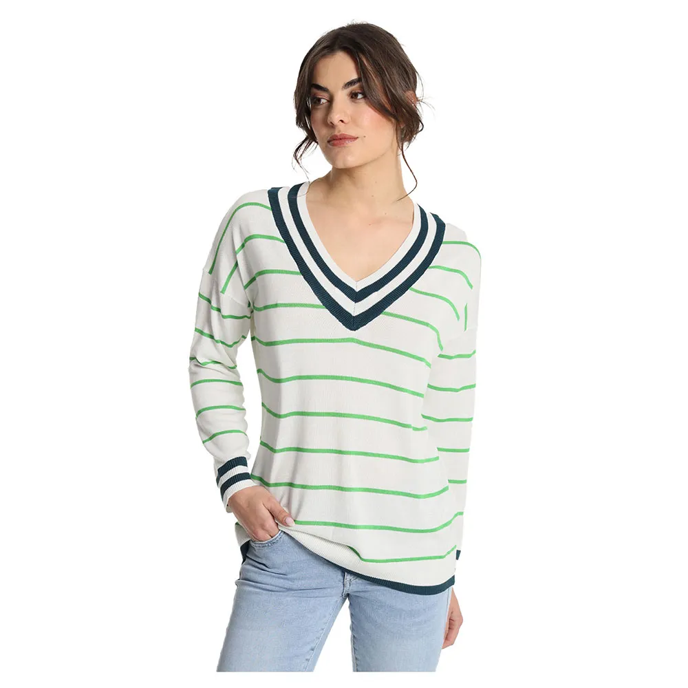 Свитер Victorio & Lucchino 11188 v neck, белый
Свитер Victorio & Lucchino 11188 v neck, белый