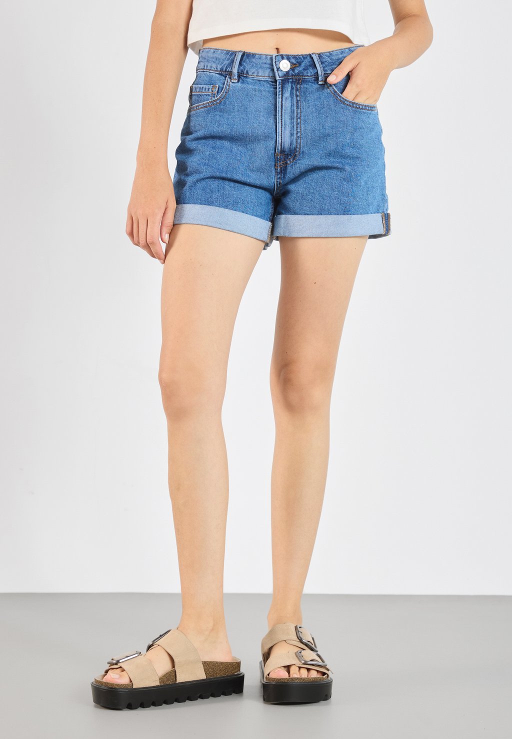 Джинсовые шорты Even&Odd, цвет Blue Denim
Джинсовые шорты Even&Odd, цвет Blue Denim