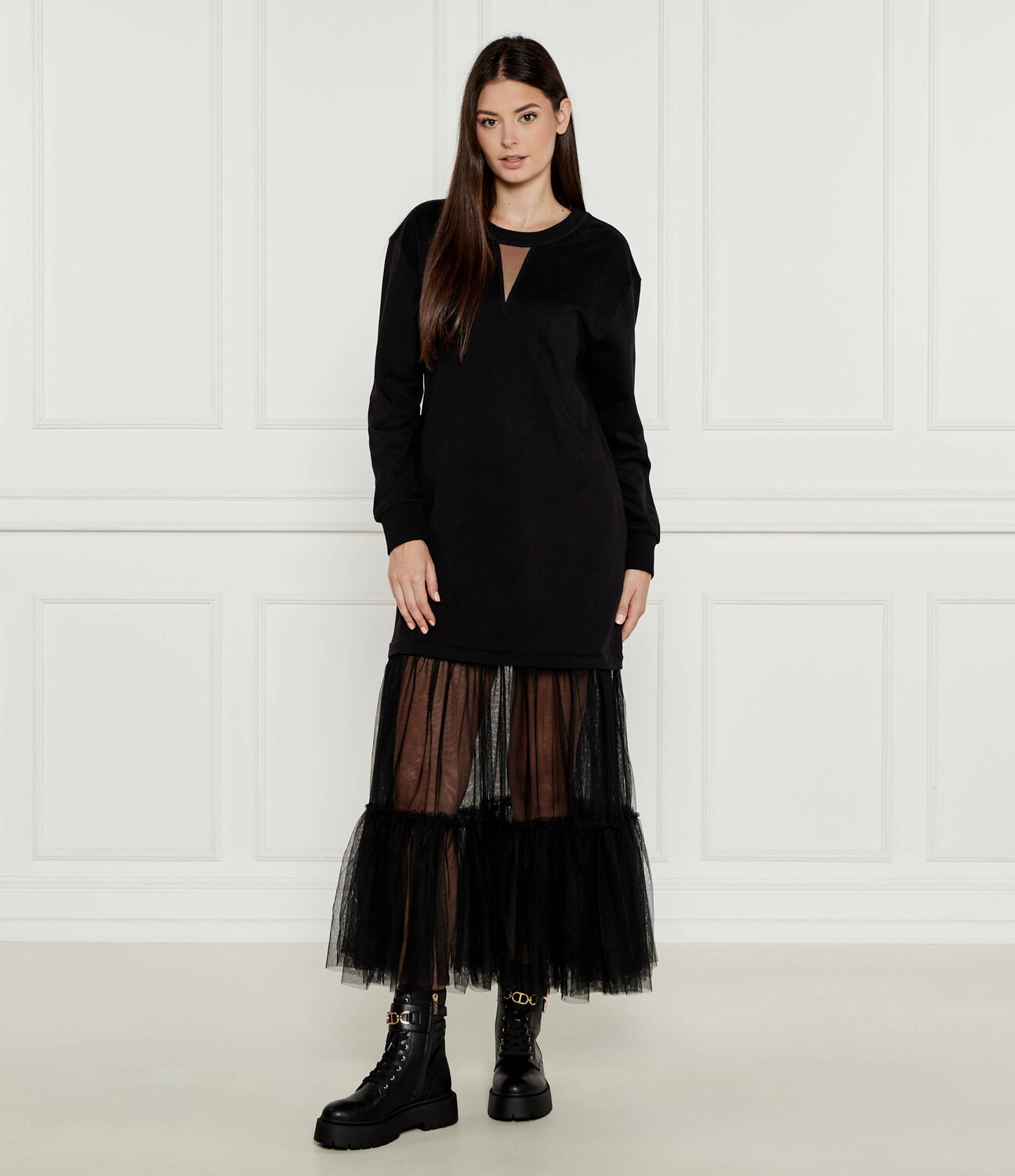 Платье Twinset U&B, черный
Платье Twinset U&B, черный