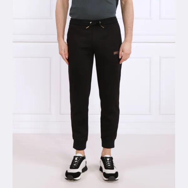 Спортивные брюки стандартного кроя Armani Exchange, черный
Спортивные брюки стандартного кроя Armani Exchange, черный