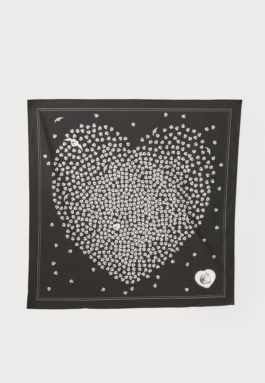 Шарф Carhartt WIP HEART TO HARTT BANDANA UNISEX, Black
Шарф Carhartt WIP HEART TO HARTT BANDANA UNISEX, Black