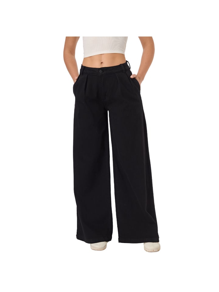 Джинсы черного цвета Ital-Design
Джинсы черного цвета Ital-Design