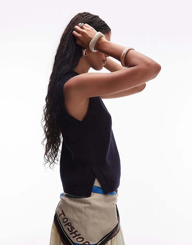 & Other Stories Трикотажный топ из шерстяной смеси синего цвета
& Other Stories Трикотажный топ из шерстяной смеси синего цвета