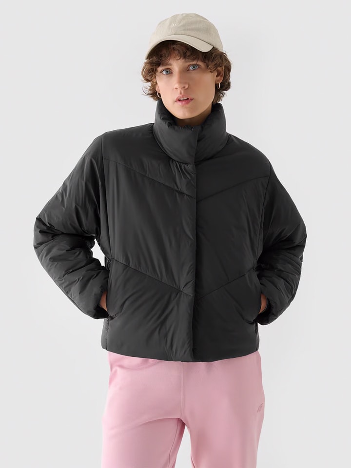 Пуховик черного цвета 4F
Пуховик черного цвета 4F