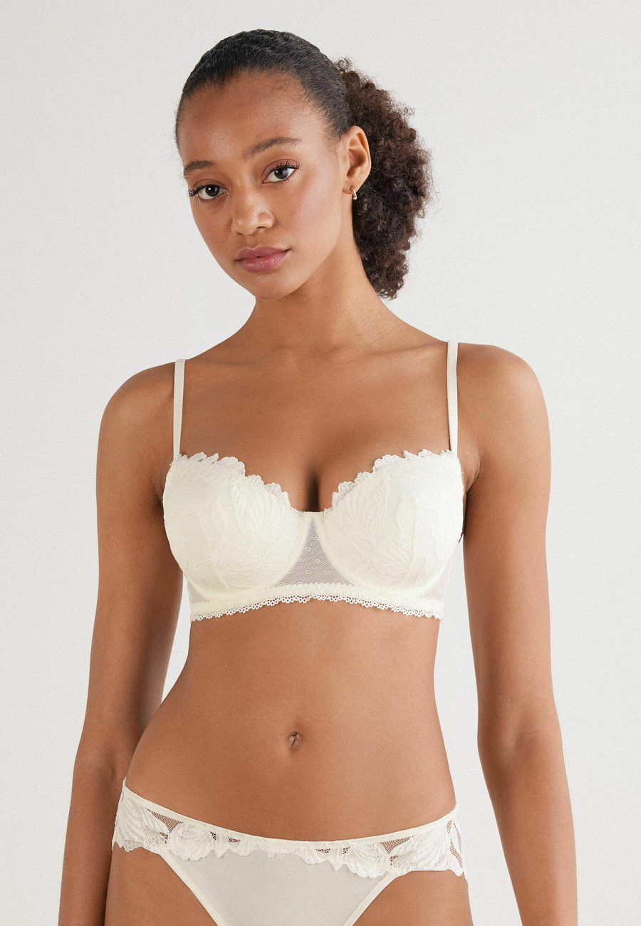 Бюстгальтер Intimissimi SOFIA ABOUT FLOWERS, Ivory/White Denim
Бюстгальтер Intimissimi SOFIA ABOUT FLOWERS, Ivory/White Denim