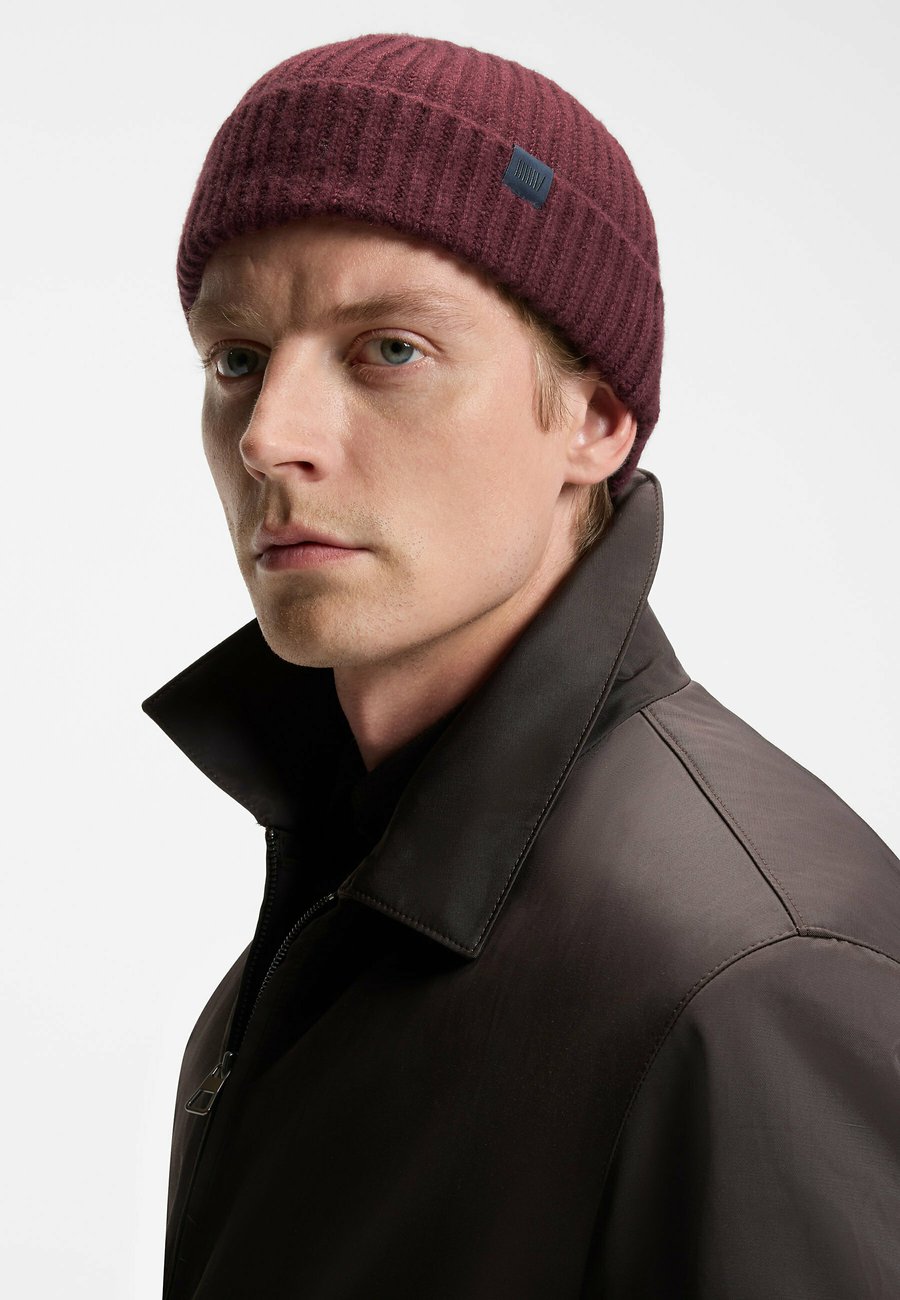 Шапка BOSS HERO DB, Dark Red Six/Dark Red
Шапка BOSS HERO DB, Dark Red Six/Dark Red