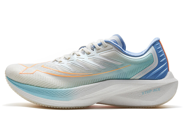 Кроссовки для бега мужские цельные формованные с низким верхом Sail белые/волосатые Moon Blue Xtep
Кроссовки для бега мужские цельные формованные с низким верхом Sail белые/волосатые Moon Blue Xtep