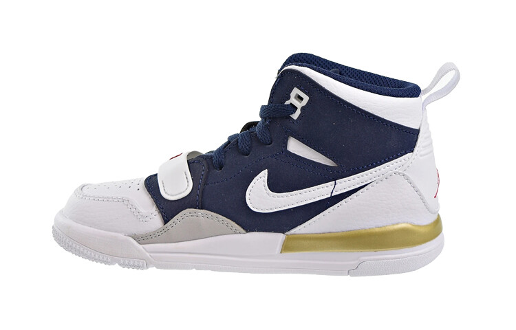 Детские баскетбольные кроссовки Jordan Legacy 312 BP
Детские баскетбольные кроссовки Jordan Legacy 312 BP