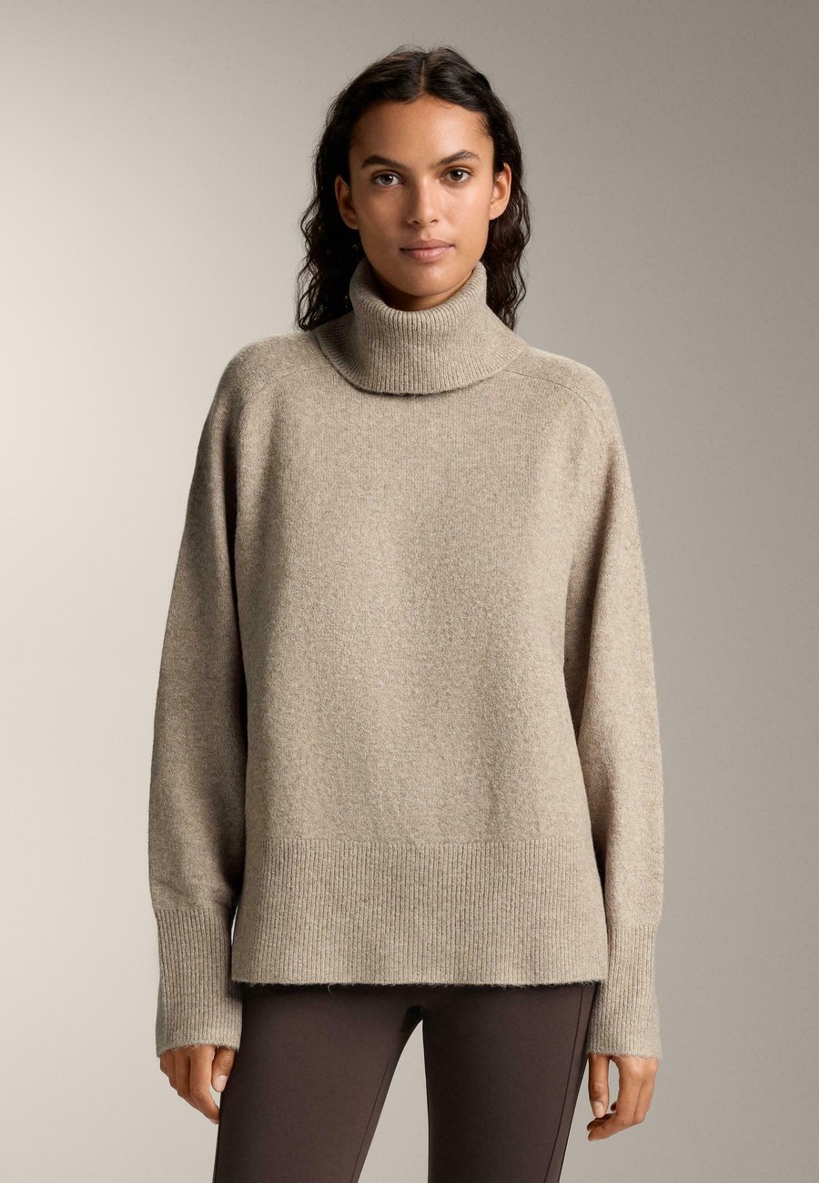 Джемпер OYSHO OVERSIZE KNIT ROLL NECK, Light Brown
Джемпер OYSHO OVERSIZE KNIT ROLL NECK, Light Brown