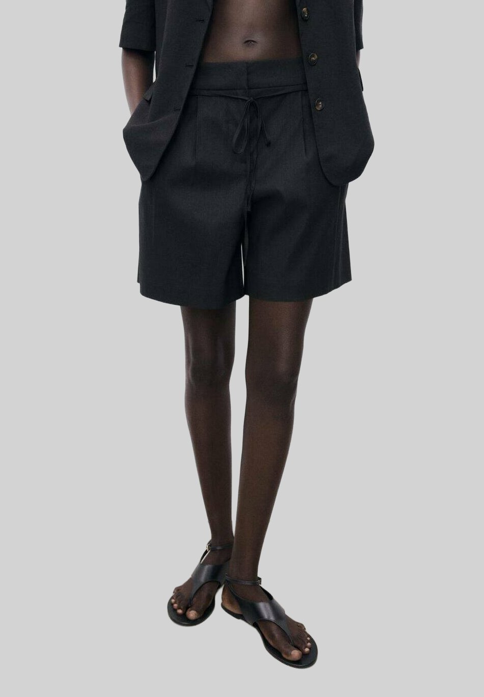 Шорты WITH BOW Mango, черный
Шорты WITH BOW Mango, черный