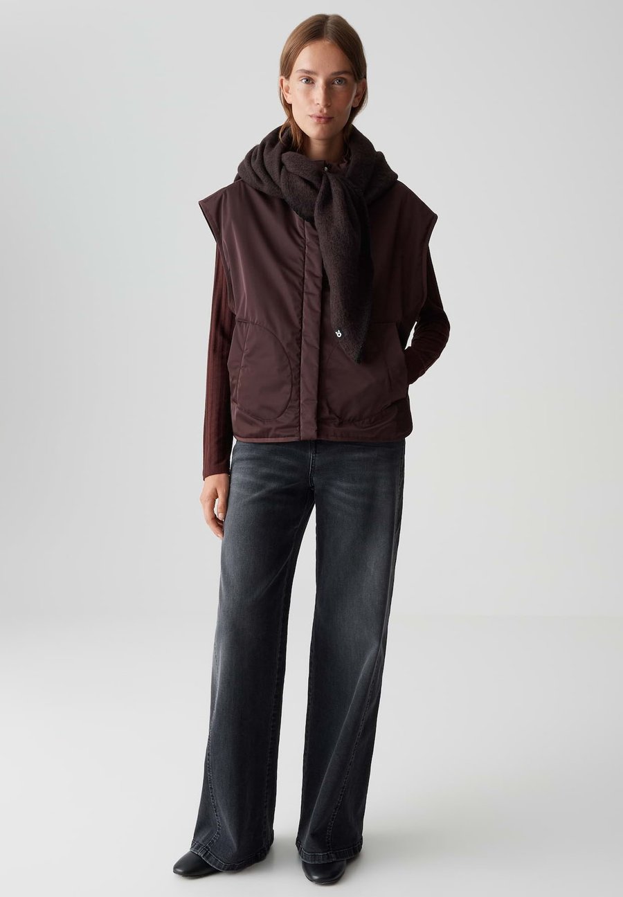 Шарф OPUS TRIANGLE TWO TONE ONE SIZE, Dark Grape/Dark Purple
Шарф OPUS TRIANGLE TWO TONE ONE SIZE, Dark Grape/Dark Purple