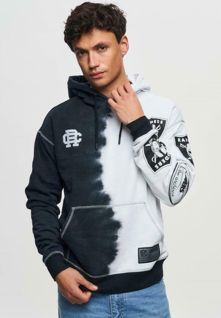 Худи Re:Covered LAS VEGAS RAIDERS NFL INK DYE EFFECT, Weiss/White
Худи Re:Covered LAS VEGAS RAIDERS NFL INK DYE EFFECT, Weiss/White