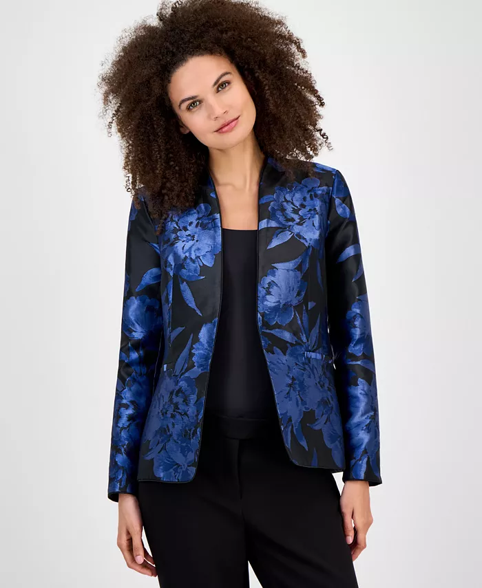 Жакет с цветочным жаккардом, открытый спереди, стандартный и миниатюрный Kasper, синий
Жакет с цветочным жаккардом, открытый спереди, стандартный и миниатюрный Kasper, синий